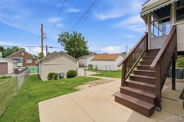5711 Mardel Avenue, St Louis, MO 63109