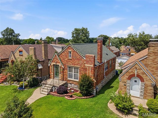 5711 Mardel Avenue, St Louis, MO 63109