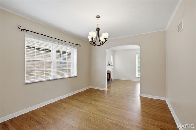5711 Mardel Avenue, St Louis, MO 63109