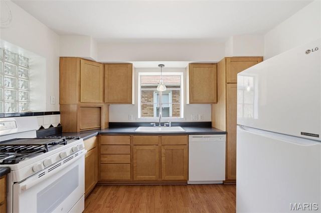 5711 Mardel Avenue, St Louis, MO 63109