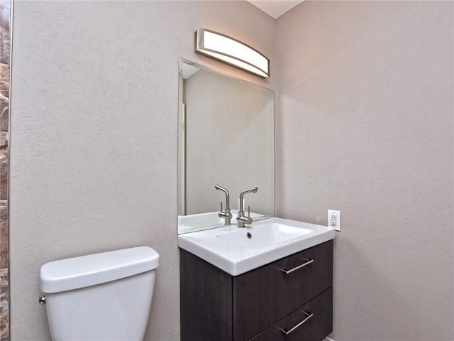 4209 Burnet RD 101, Austin, TX 78756
