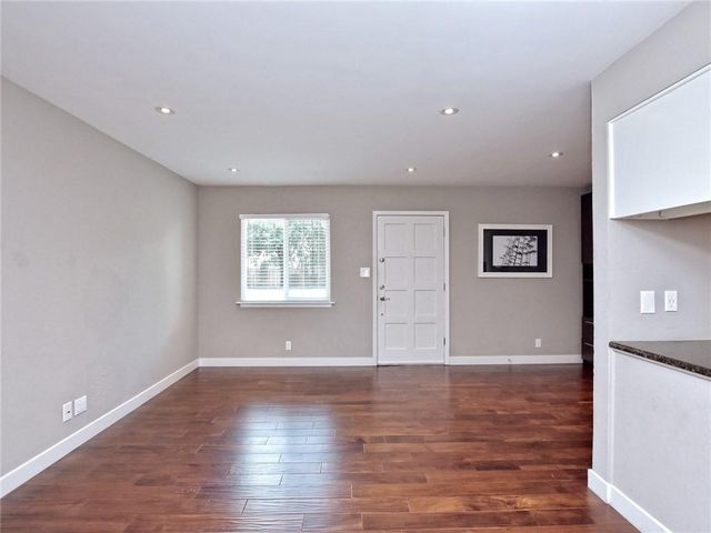 4209 Burnet RD 101, Austin, TX 78756