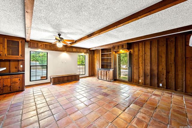 602 Coach Rd, San Antonio, TX 78216