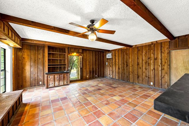 602 Coach Rd, San Antonio, TX 78216