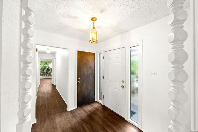 602 Coach Rd, San Antonio, TX 78216
