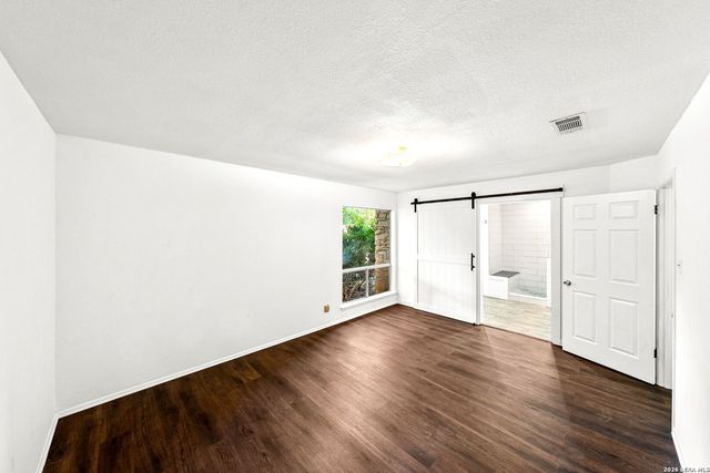 602 Coach Rd, San Antonio, TX 78216
