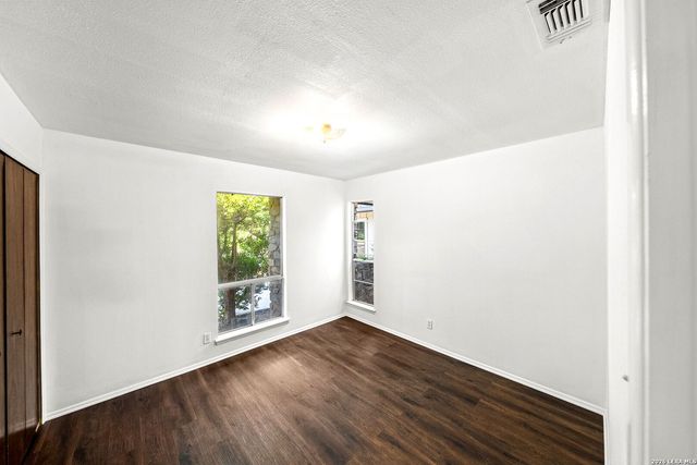 602 Coach Rd, San Antonio, TX 78216