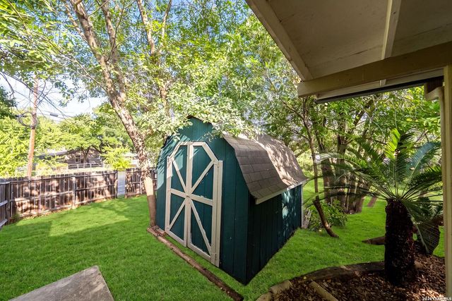 602 Coach Rd, San Antonio, TX 78216