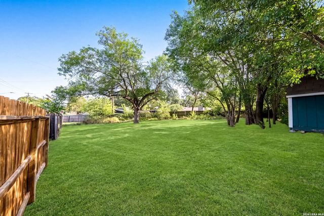 602 Coach Rd, San Antonio, TX 78216