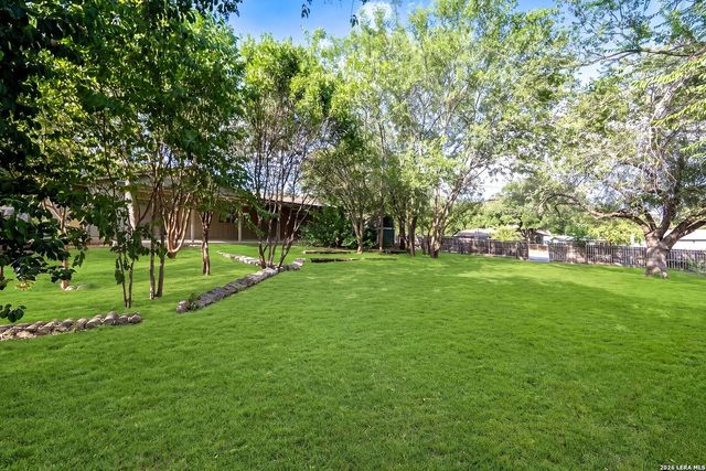 602 Coach Rd, San Antonio, TX 78216