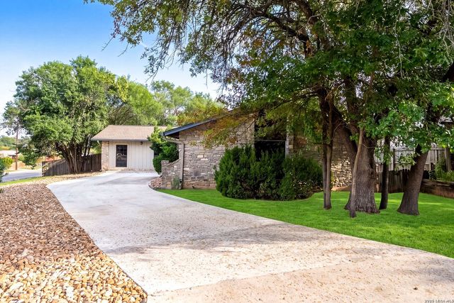 602 Coach Rd, San Antonio, TX 78216