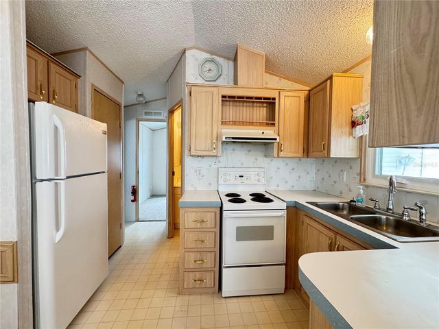 4848 BAKER AVENUE 220, Zephyrhills, FL 33541