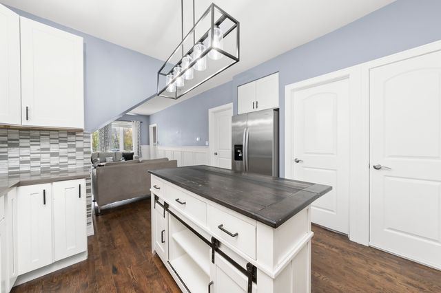 2510 E 109th Street, Chicago, IL 60617