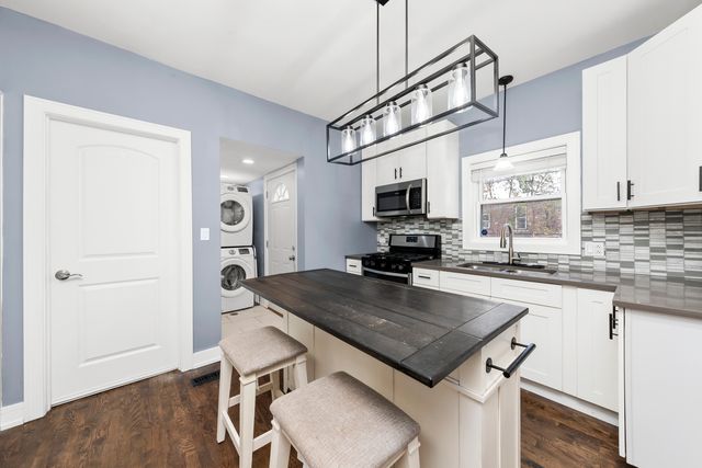 2510 E 109th Street, Chicago, IL 60617