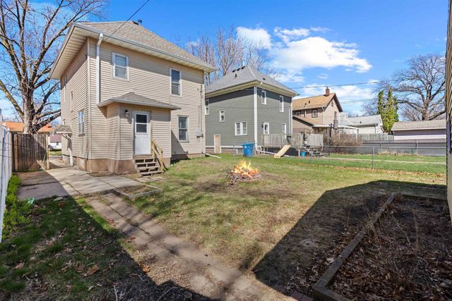 1835 W 3rd Street, Waterloo, IA 50701