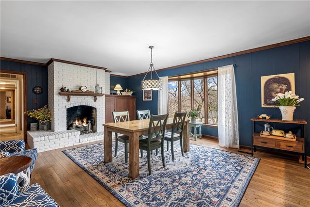 115 S Garrett Street, Siloam Springs, AR 72761