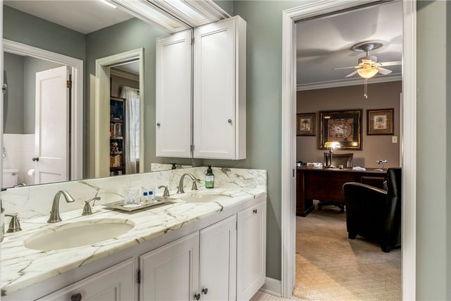 115 S Garrett Street, Siloam Springs, AR 72761