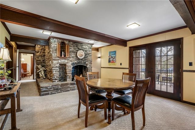 115 S Garrett Street, Siloam Springs, AR 72761