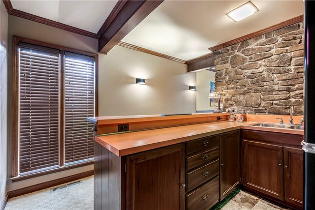 115 S Garrett Street, Siloam Springs, AR 72761