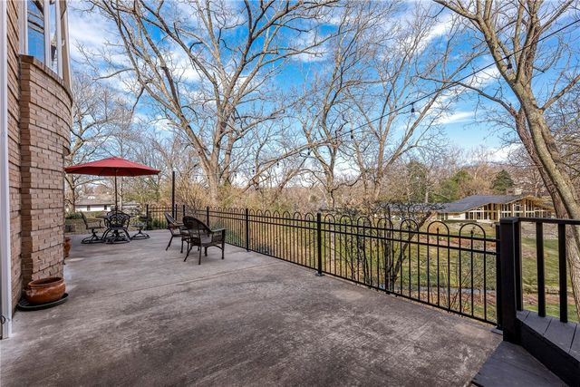 115 S Garrett Street, Siloam Springs, AR 72761