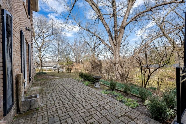 115 S Garrett Street, Siloam Springs, AR 72761