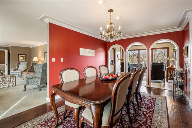 115 S Garrett Street, Siloam Springs, AR 72761