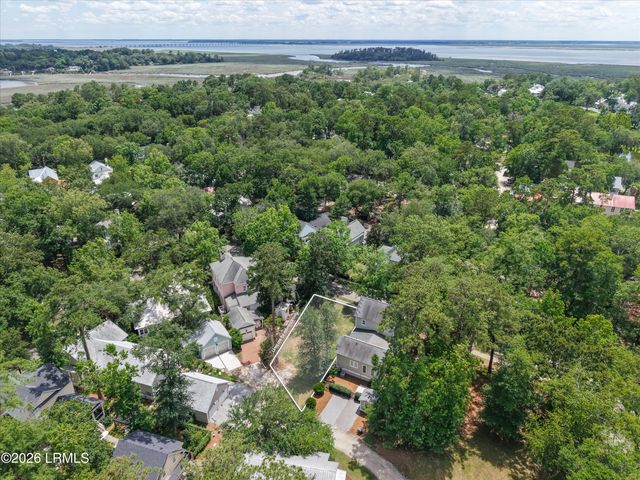 5 Bishop Road, Beaufort, SC 29906