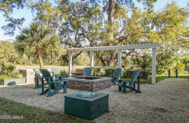 5 Bishop Road, Beaufort, SC 29906