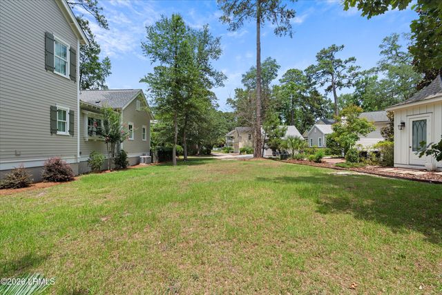 5 Bishop Road, Beaufort, SC 29906