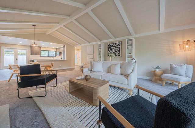 52 Country Club, Pacific Grove, CA 93950