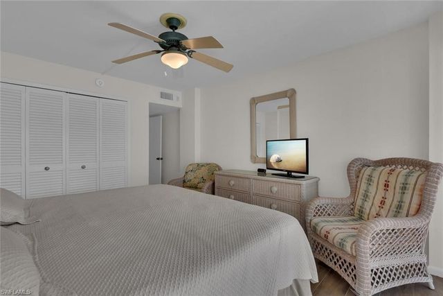 1300 Gulf Shore BLVD N 205, Naples, FL 34102