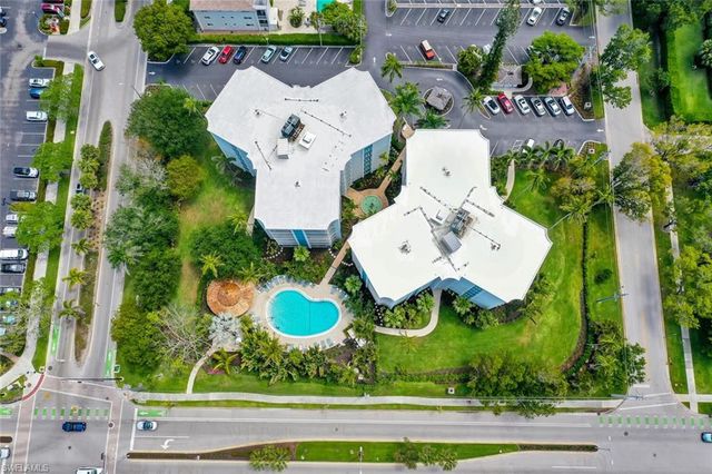 1300 Gulf Shore BLVD N 205, Naples, FL 34102