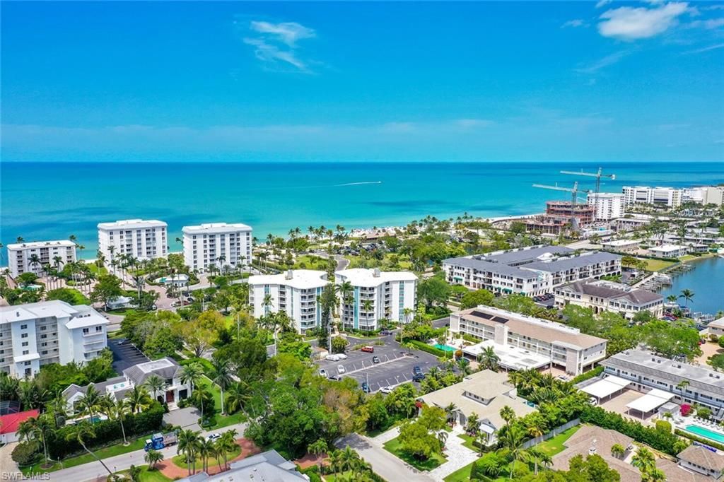 1300 Gulf Shore BLVD N 205, Naples, FL 34102