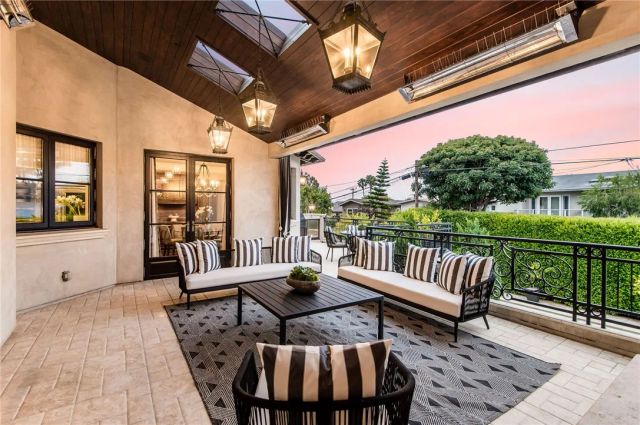 500 N Poinsettia Avenue, Manhattan Beach, CA 90266