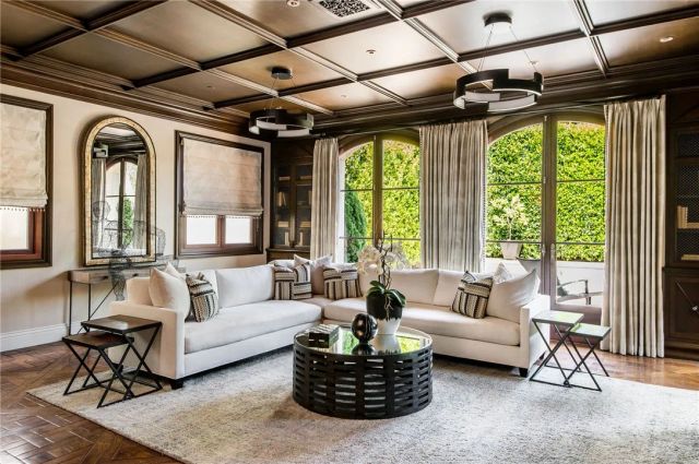 500 N Poinsettia Avenue, Manhattan Beach, CA 90266