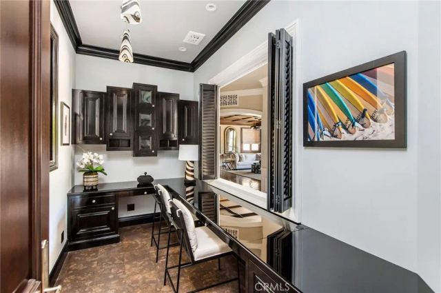 500 N Poinsettia Avenue, Manhattan Beach, CA 90266