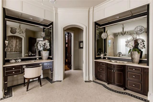 500 N Poinsettia Avenue, Manhattan Beach, CA 90266