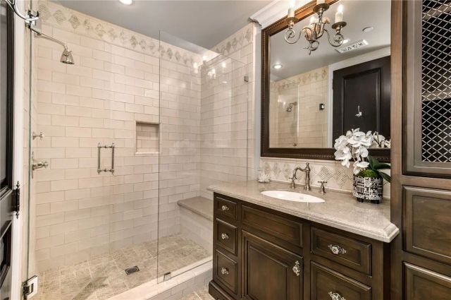 500 N Poinsettia Avenue, Manhattan Beach, CA 90266