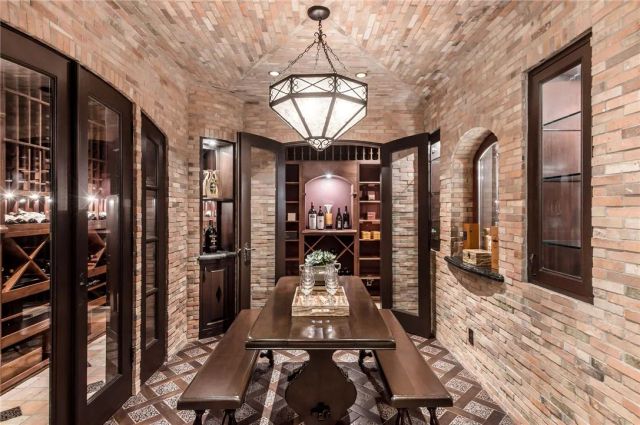 500 N Poinsettia Avenue, Manhattan Beach, CA 90266