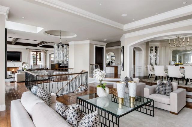 500 N Poinsettia Avenue, Manhattan Beach, CA 90266