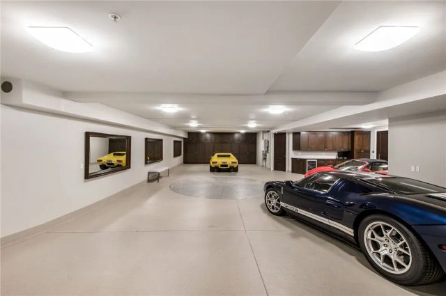 500 N Poinsettia Avenue, Manhattan Beach, CA 90266