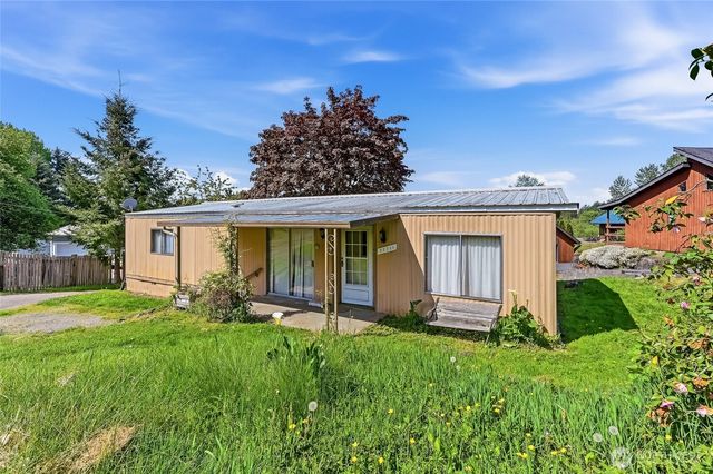 32711 Commission Avenue, Black Diamond, WA 98010