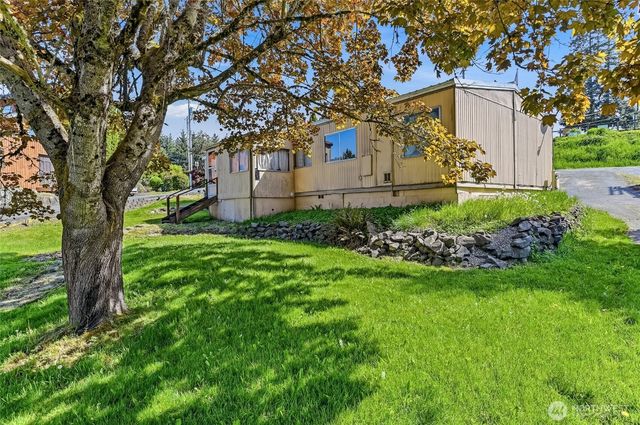 32711 Commission Avenue, Black Diamond, WA 98010