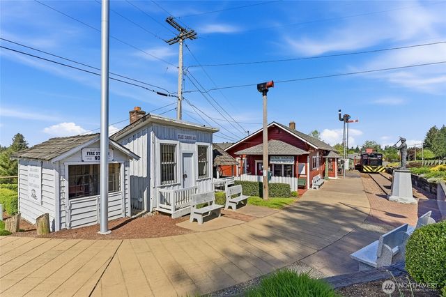 32711 Commission Avenue, Black Diamond, WA 98010