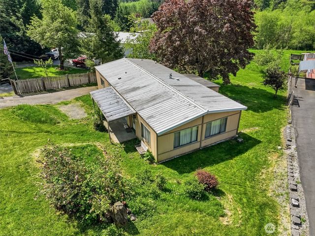 32711 Commission Avenue, Black Diamond, WA 98010