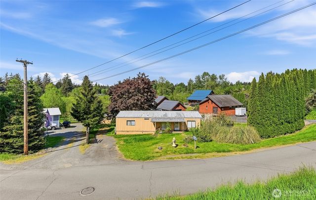 32711 Commission Avenue, Black Diamond, WA 98010
