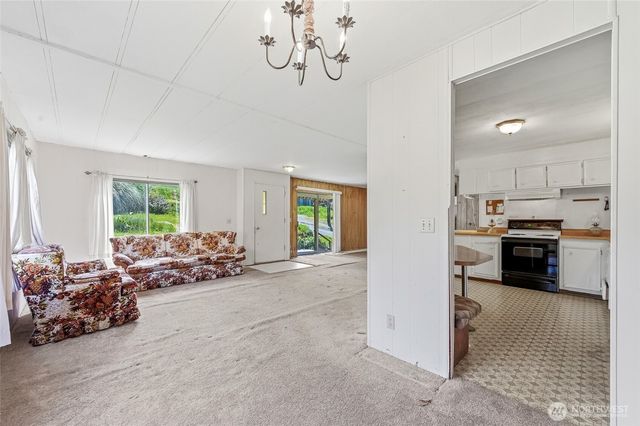 32711 Commission Avenue, Black Diamond, WA 98010
