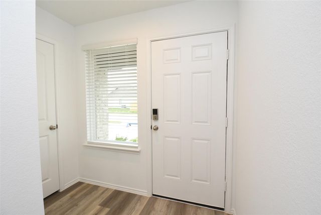 12218 Deep Stream Ln, Houston, TX 77067