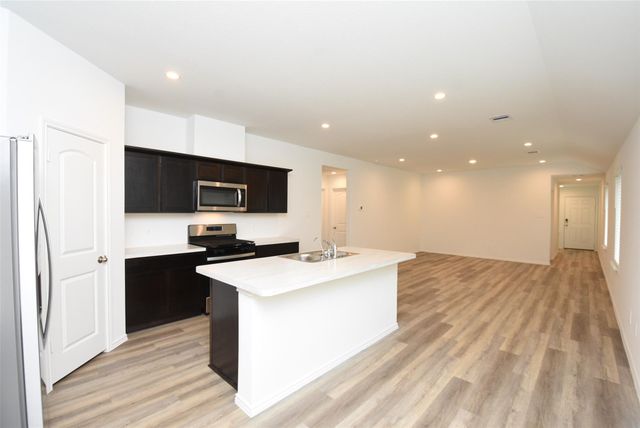 12218 Deep Stream Ln, Houston, TX 77067
