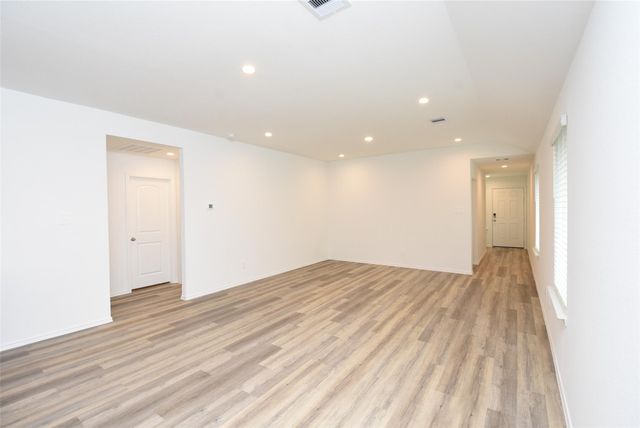 12218 Deep Stream Ln, Houston, TX 77067